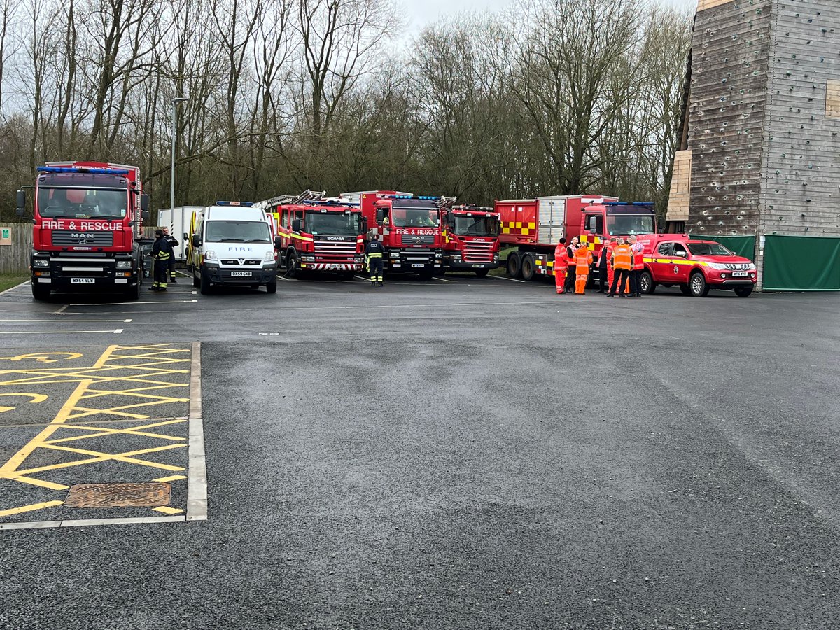 NFCC_FireChiefs's tweet photo. The HVP Capability are taking part in a national exercise today and tomorrow. Six HVPs are in attendance at the event in Warwickshire. The limited notice exercise is to ensure the capability can be mobilised within an hour. We will share more from the two-day exercise. https://t.co/JQUHvRNLS8