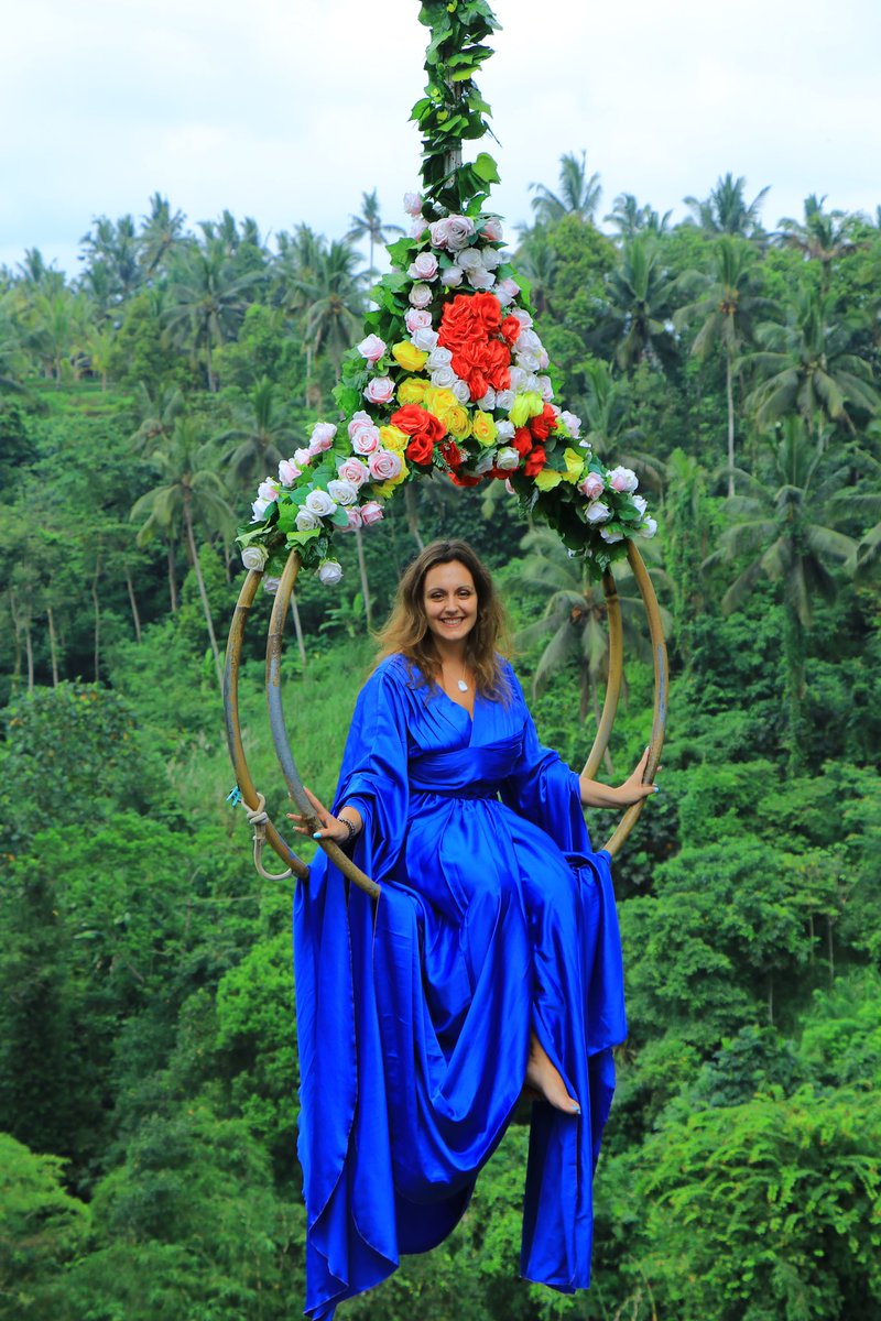CryptoJuju97's tweet photo. Ubud Swing 🌸

#Swing #Ubud #Bali #alohaswing #beautiful #princess #flowers #feelingfree #feelingbeautiful #feelingsexy #Youcandoanything #Followyourdreams https://t.co/4UIo9fLEJi