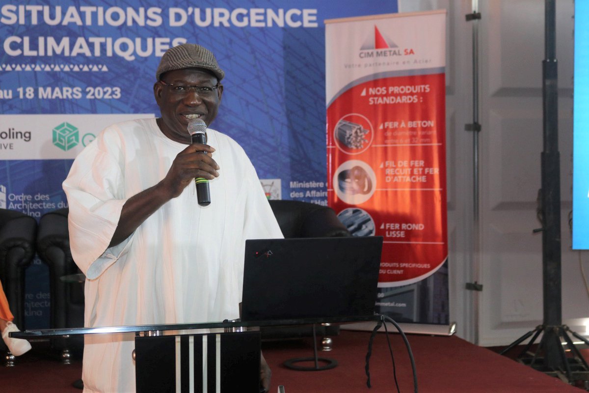 GggiBurkinafaso's tweet photo. #HappeningNow ! At the 6th edition of #BurkinaFaso 🇧🇫#ArchitectWeek 2023, a conference on urban morphology & adaptations to the security & climate context: close collaboration between architecture & urban planning is important! @gggi_hq #CleanCoolingCollaborative @LJalasjoki https://t.co/dvRj7JRV8a