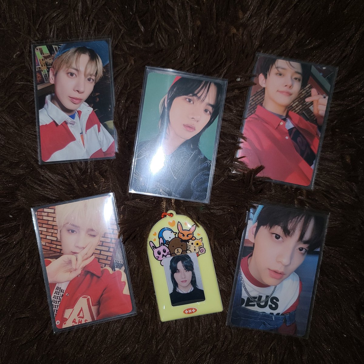mnlxvr's tweet photo. 🎧 ﹐ ♡﹒ seia mail ﹒ ᶻ 

my first buy here sa bns acc !! bought this around last week of january (a vv late feedback yes) and it was a really smooth transaction ~ 

thank you sm @wonieesells for packing it safely and for being so nice 🤍

[ #fairywonproofs ] https://t.co/YWpcFnCcjn