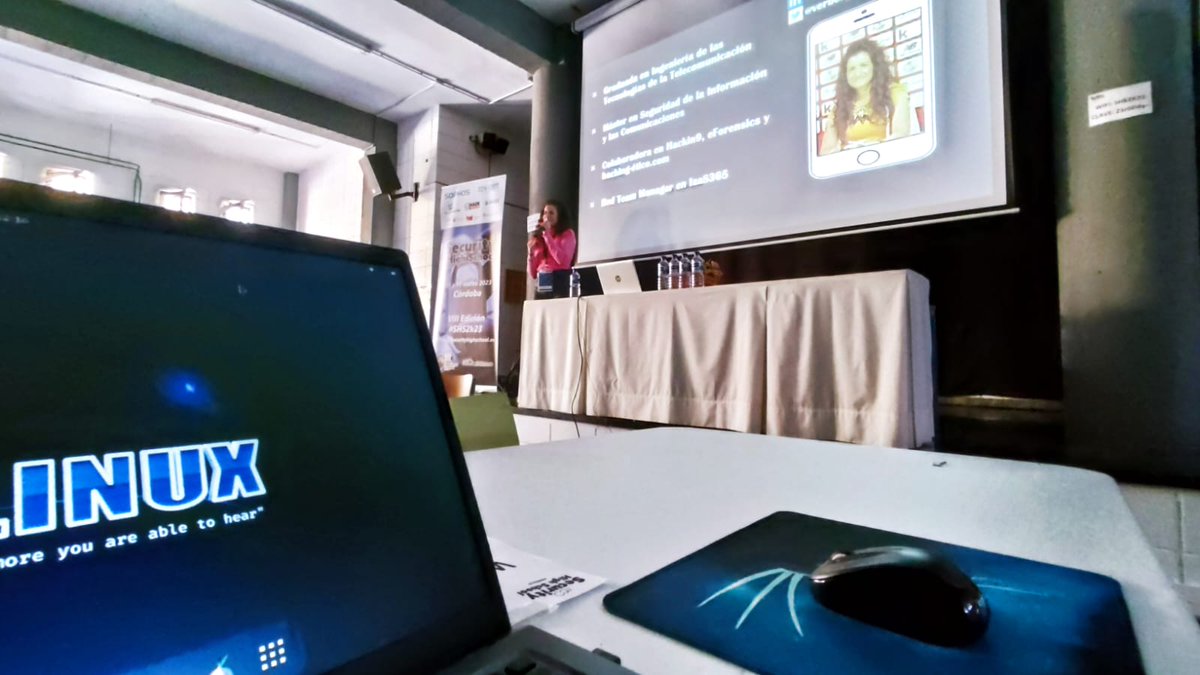 eduSatoe's tweet image. Seguimos con más talleres en la #SHS2k23 en este caso tenemos a full el taller de @verbergar sobre  #IngenieriaSocial 🔝🔝🔝