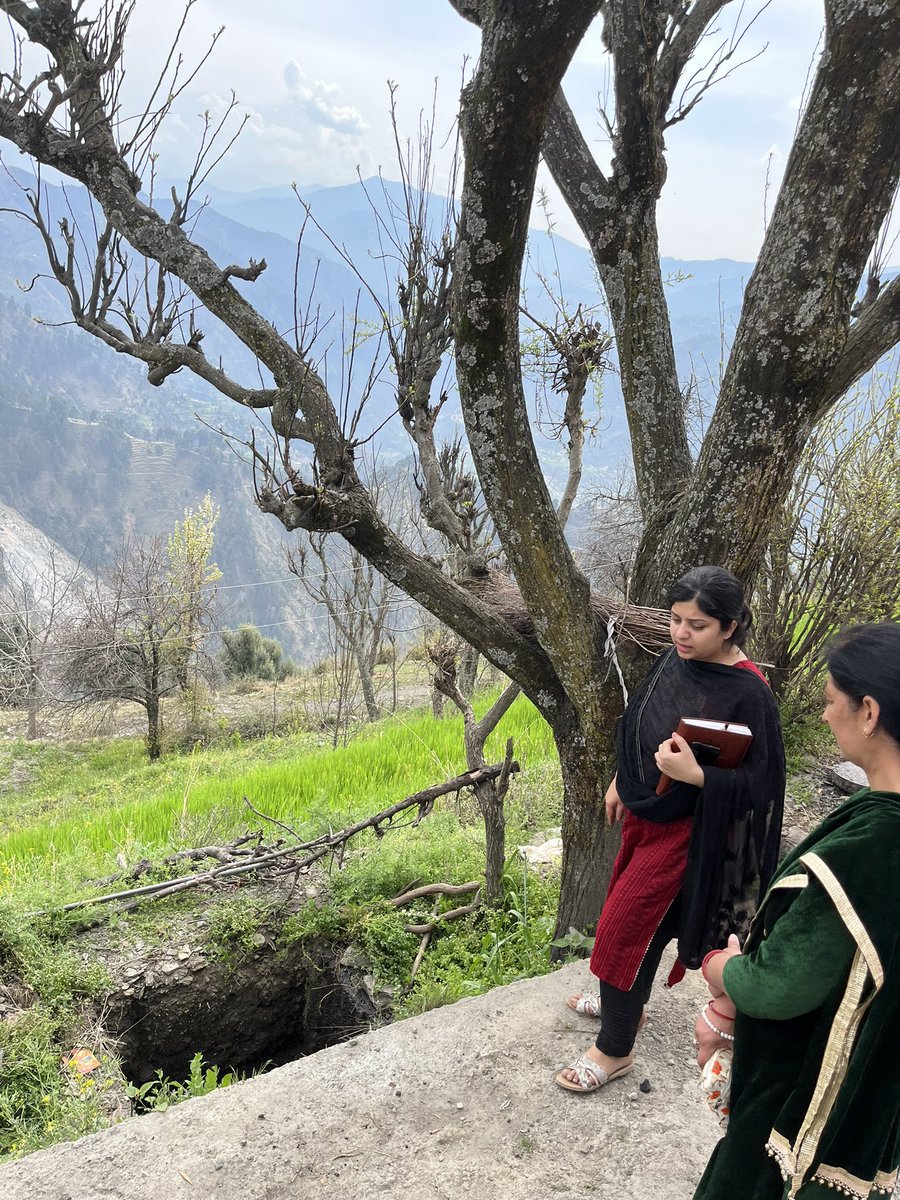 ddrsjammu's tweet photo. ODF plus Model village inspection on ground today at Block Ramban and Block Khari, Distt Ramban by Dep Director Sanna Khan and Field Officer Sania Haq khan along with BDO Batote @sandeepsngh_ https://t.co/ItKCJIHxJR