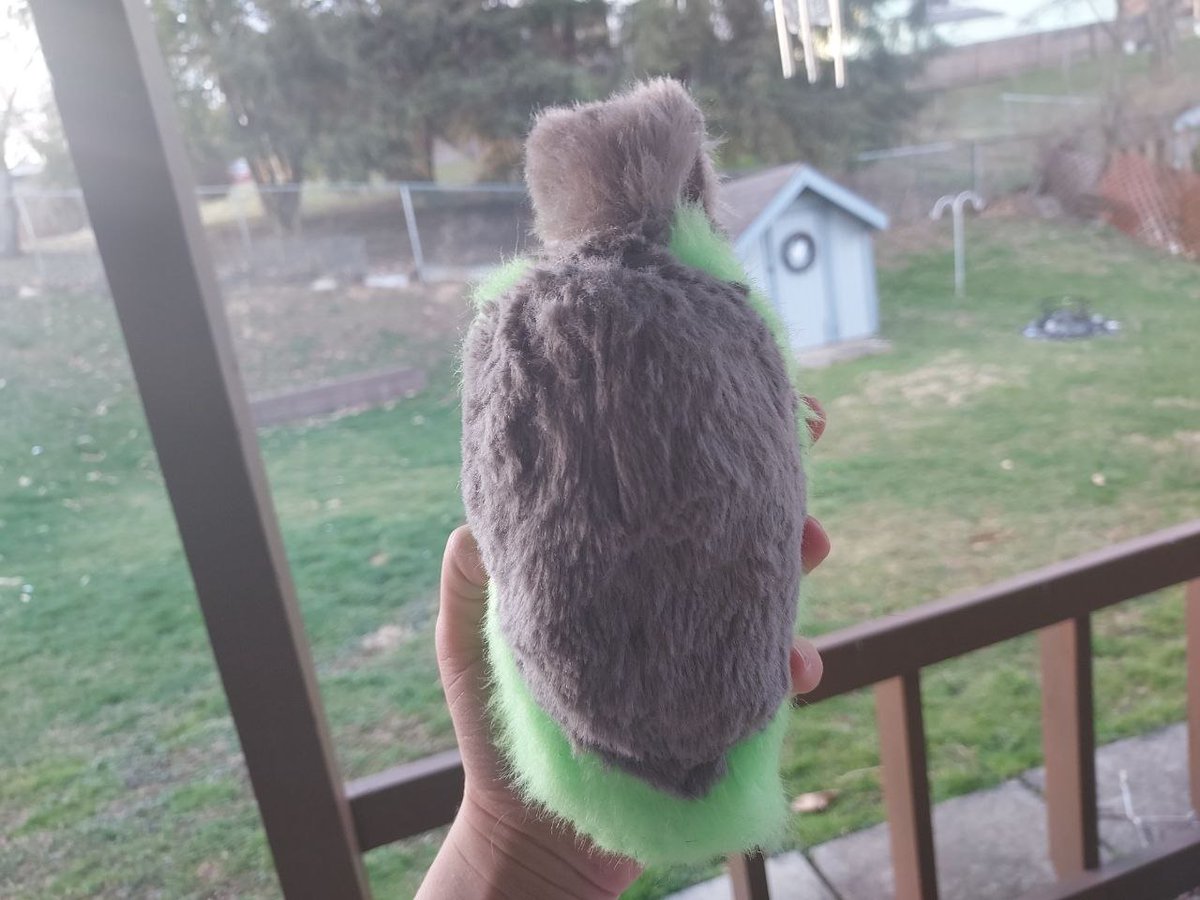 SheakSuits's tweet photo. Nub tails for sale! The silver tail has a texture minky fur so it looks layered. 

The grey and the black tails are for sale for $60 USD! Free usa shipping! I accept cashapp or paypal. NO TRADES. Message me for info or purchase! I take custom tail orders #fursuit #fursuitmaker https://t.co/dmFSX9Ccyd