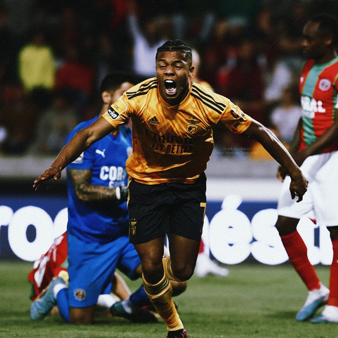 Glorioso_1904's tweet photo. Neres bisou na vitória frente ao Marítimo, está a voltar àquela forma monstruosa e bem que precisamos dela nesta reta final!
Ninguém para o Neres e o Benfica, só quando chegarmos ao marquês! 🔴⚪️🦅
Vamossssssss meu @SLBenfica , dá-nos o 38! 🙏🏻🔥
#LigaPortugalBwin #CSMSLB https://t.co/hayrT6eguQ