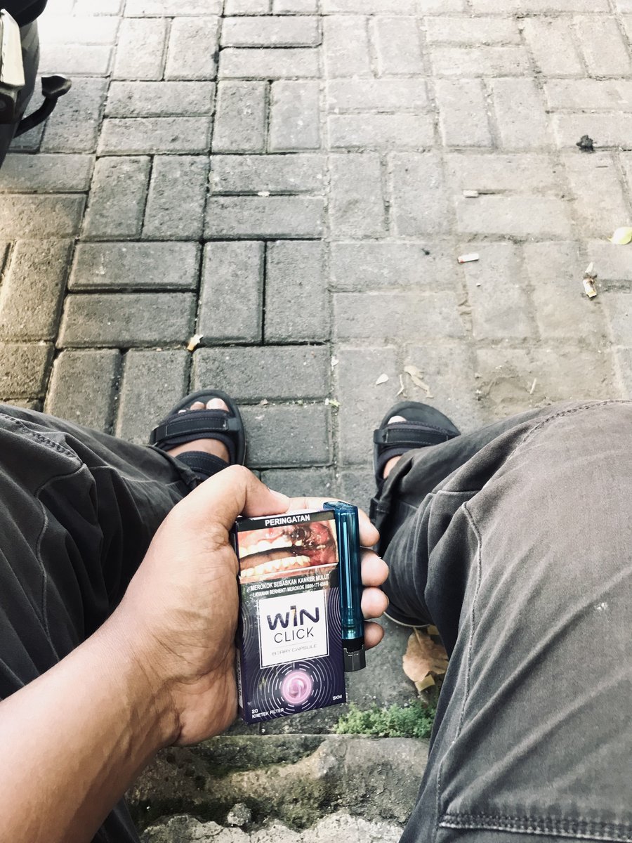 kebho_'s tweet photo. @txtdariperokok Ada yang sama? https://t.co/CarAFDbbEi