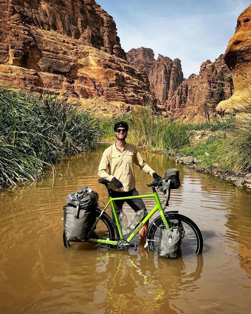 Bikewander (@bikewander) on Twitter photo 2023-03-16 12:32:36 'Saudi Arabia has no permanent rivers, but this is what the road was like today! 😅' • Regranned from Reposted from @cyclingabout Use #bikewander to be featured! instagr.am/p/Cp2WyMmIYOR/ 'Saudi Arabia has no permanent rivers, but this is what the road was like today! 😅' • Regranned from Reposted from @cyclingabout Use #bikewander to be featured! instagr.am/p/Cp2WyMmIYOR/