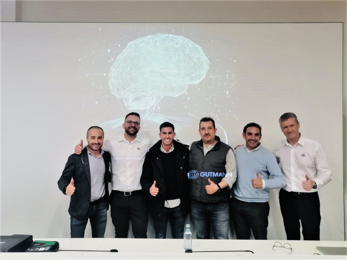 GrupoSilvestre's tweet photo. 🗞Acudimos al #evento exclusivo de #Hella Gutmann sobre #diagnosis inteligente.
👉A la cita, asistieron más de 85 personas, quienes fueron testigos de dos nuevos lanzamientos de #HellaGutmann: por un lado la diagnosis automática, y por el otro el macsRemote Service. https://t.co/sFCk3ATUI4