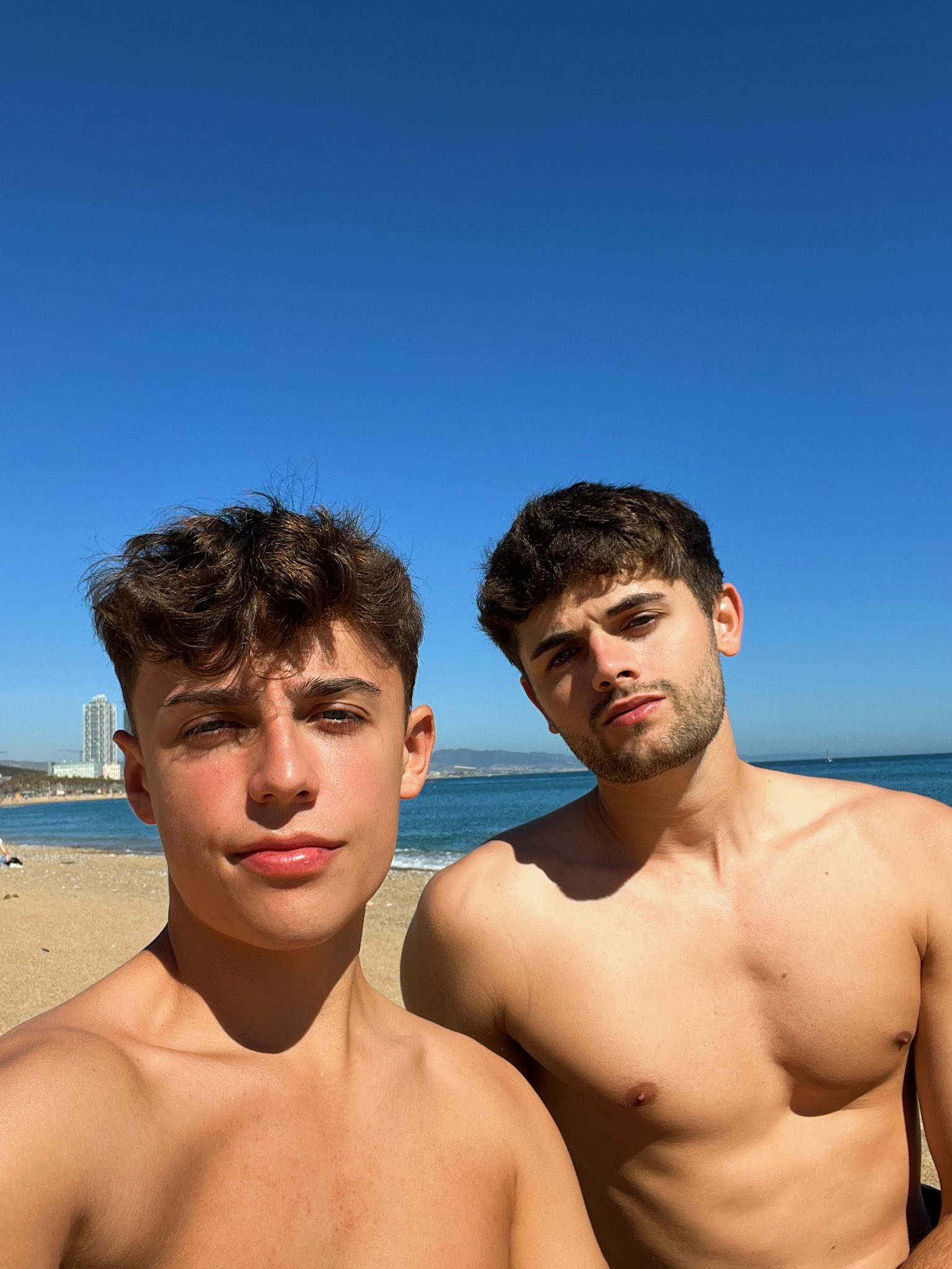 Two boys in Barcelona ?? Who els is here? https://t.co/GP6gEHJYrx