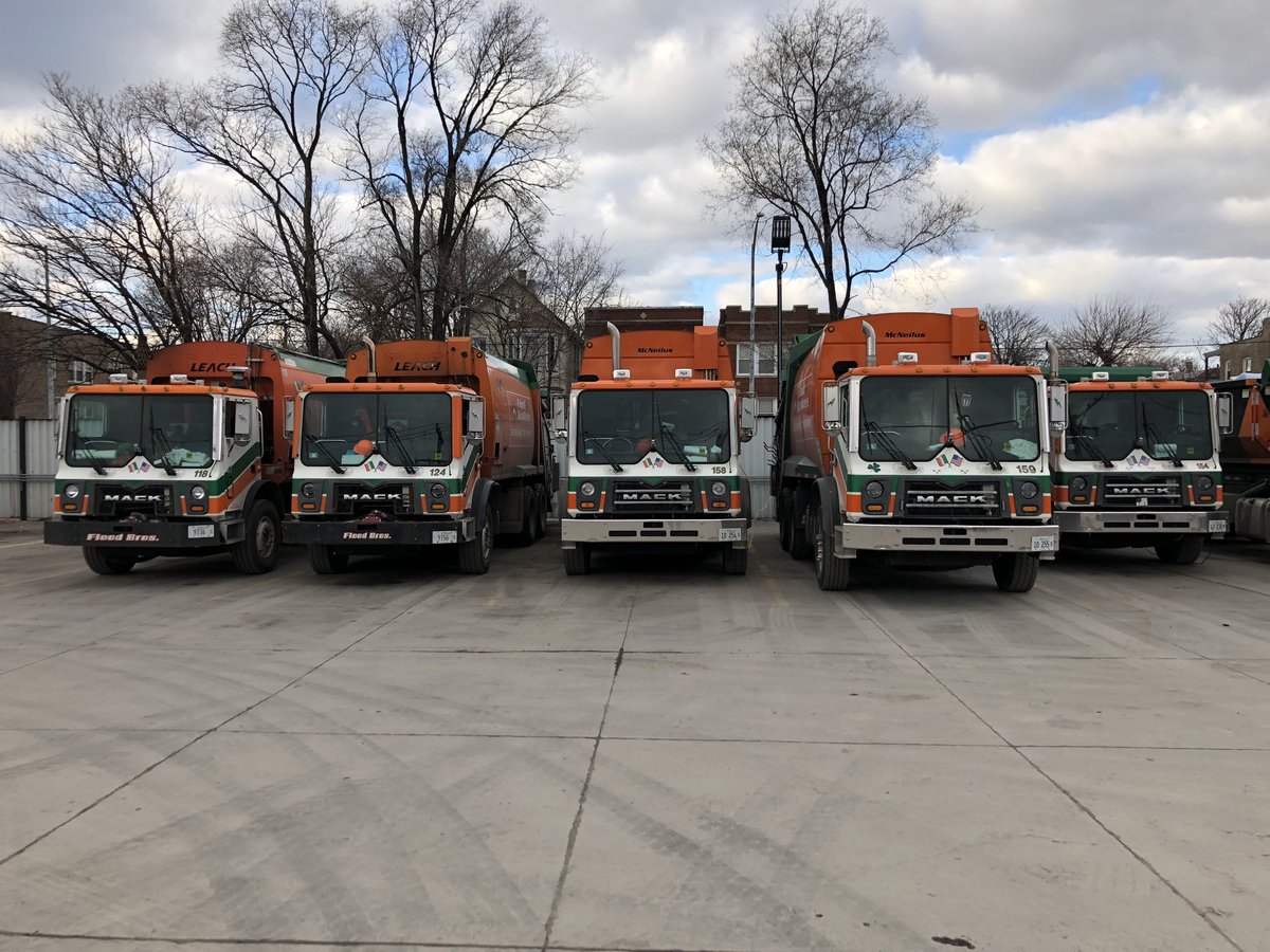 The starting 5 guaranteed to keep your bracket from busting #floodbrothersdisposal #tourneytime #illini #northwestern