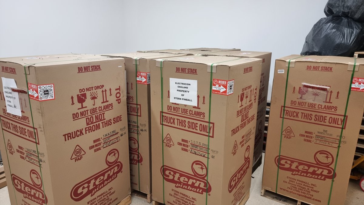 ParallaxDigTech's tweet image. Pinball delivery day from the warehouse.... 007s in there too along with GoTG
Website is now live - parallaxdigital.co.uk