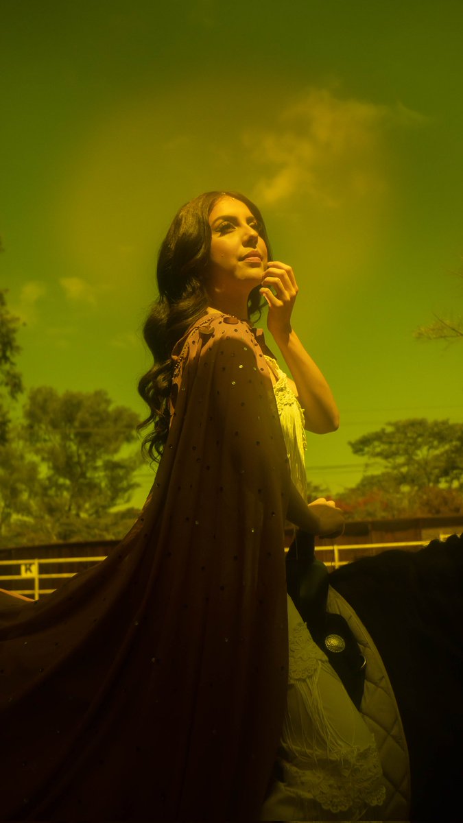 Ya salioooooo!!!! 😱 Escucha esta fusión de Sierreño con Soul en #Fueradelcristal
youtu.be/k6hWlU2lEwU