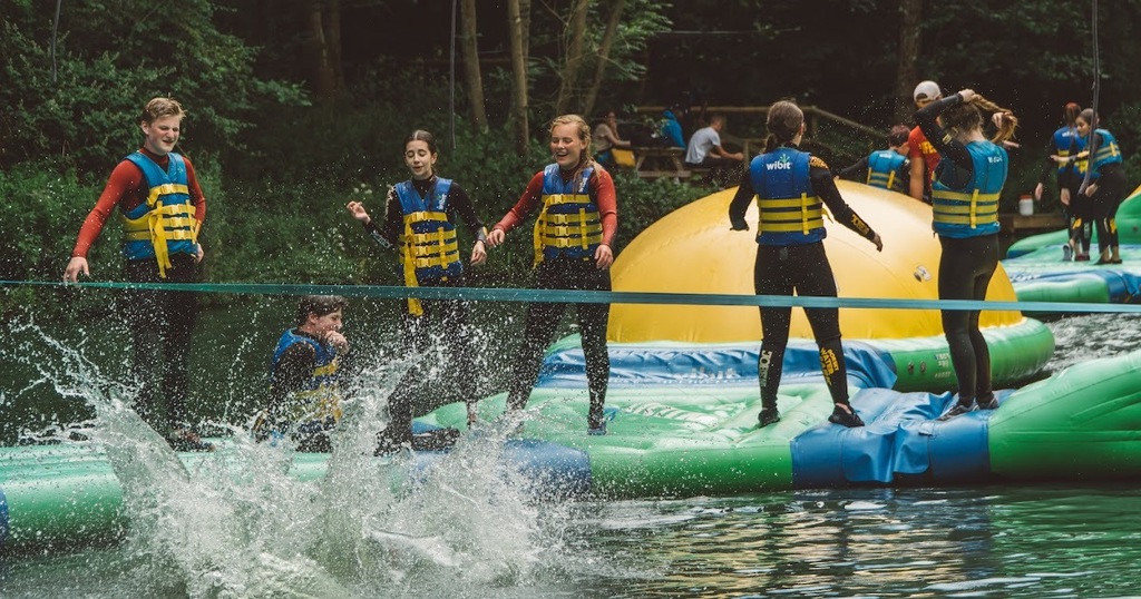 Fantastic residential stays <a href="/CumulusOutdoors/">Cumulus Outdoors 💙</a> provide a range of adventure &amp; residential programmes for schools. Bespoke outdoor activities to fit each individual school. Find out more below:
#educhat #residential #activities
bit.ly/2K6m8ak
bit.ly/2yrqySE
