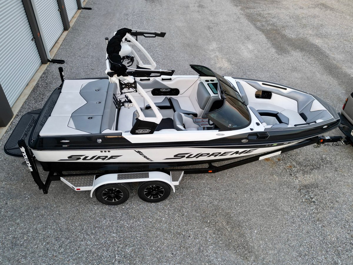 NEW LISTING! 2017 Supreme S211 Surf Boat w/ Trailer For Sale Near Norris Lake, TN - $65,000!

youtube.com/watch?v=lY9OhA…

Visit yournewboat.com for more info! 
#yournewboat #boatforsale #boatsforsale #supremeboats #wakeboat #surfboat  #lakesurf #wakeboardboat #norrislake