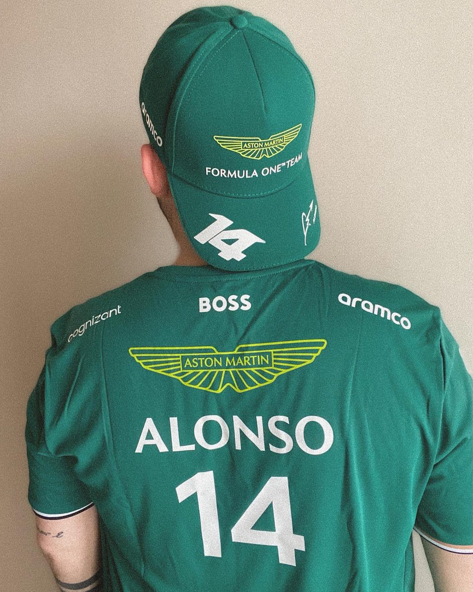 hoodypete182's tweet photo. What’s behind you doesn’t matter.
These are 🥵 @AstonMartinF1 🙏🏻
#AstonMartin #fernandoalonso #elplan #f1 #Formula1 #f1twt #selfie #twitch #F1streamer #ContentCreator https://t.co/SQTsXtFcmM