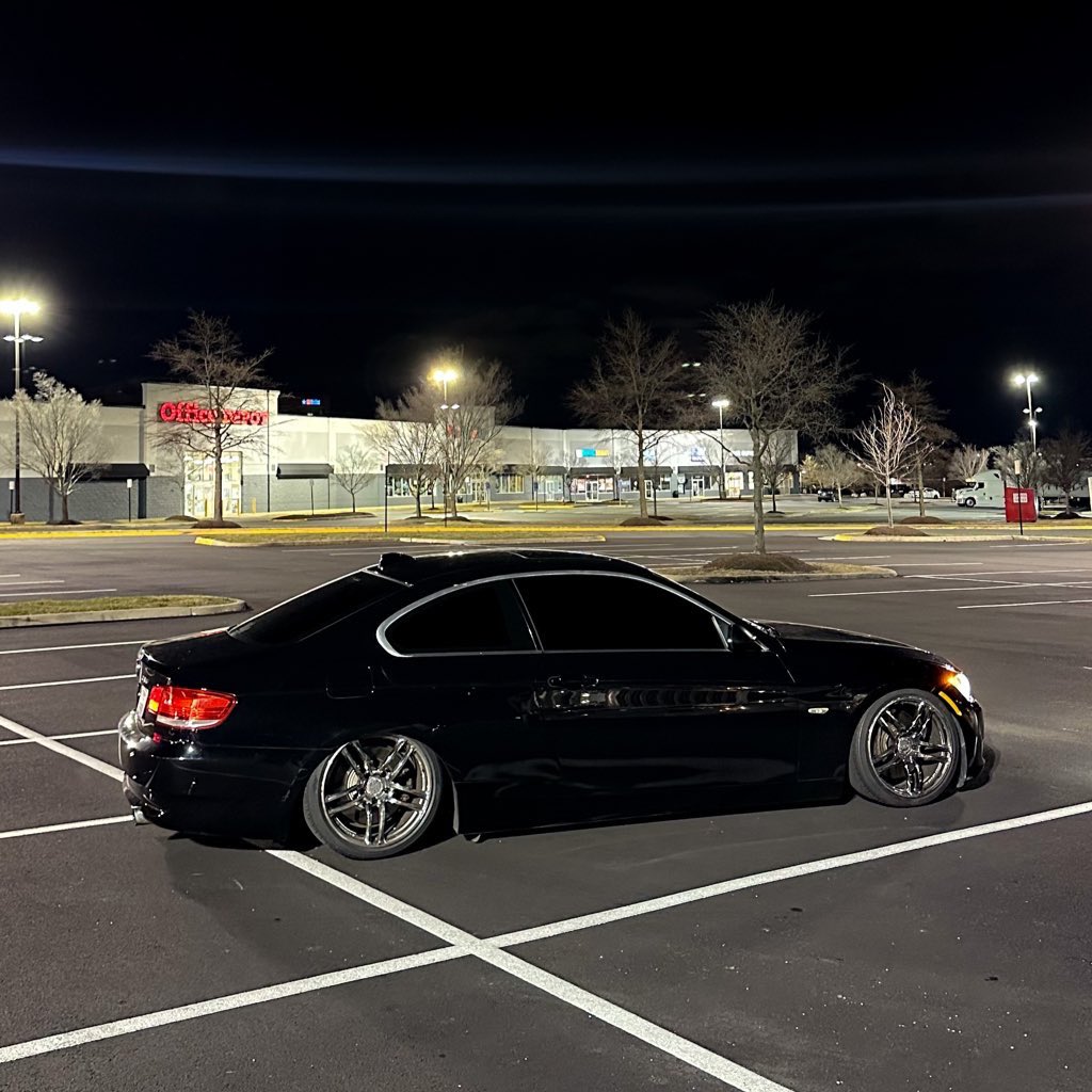 shit it took long enough but we outside 🕺 if nobody got me i know i got me 🤞💯