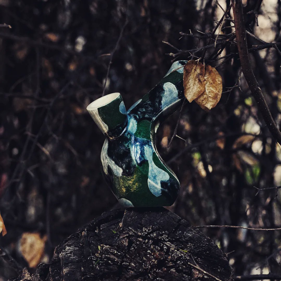 Xiinbalsmokelab's tweet photo. Camuflaje militar 🤯🔥💨
Que tus gustos te acompañen todo el ximbal .
Personaliza el tuyo💌
.
.
.
#personalizados #bong #pipe #camuflado #com #photo #art #diseñomexicano #echoamano #handmade #luxury #mexicocity #mexico https://t.co/j8OWlNmb9W