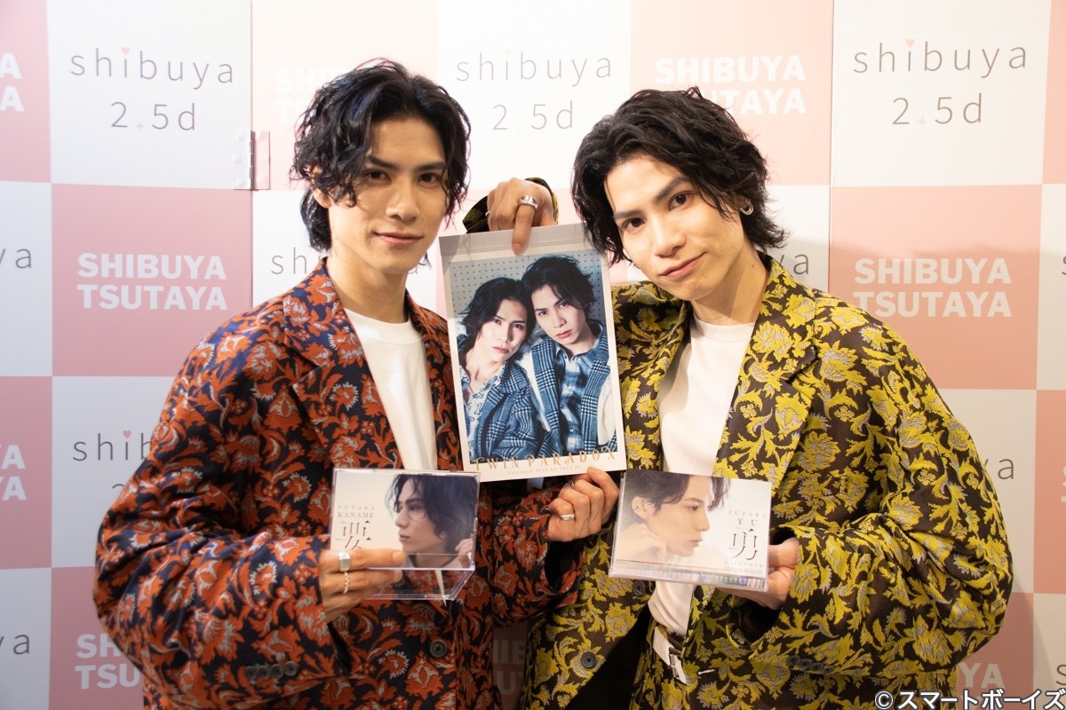 TWiN PARADOX コラボグッズ 人気オーダー agoraleaks.com