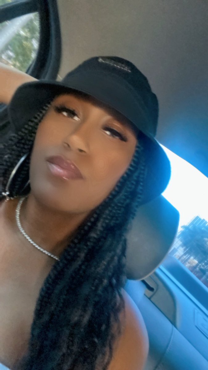 Double_Timee's tweet image. Mwah 💋