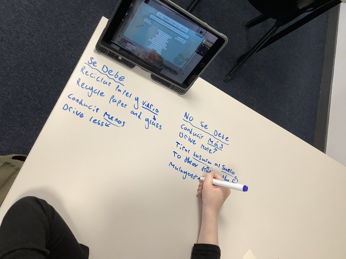 MrsMoreMFL tweet media