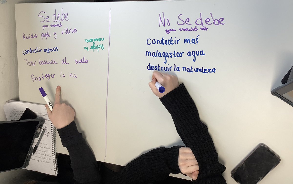 MrsMoreMFL tweet media