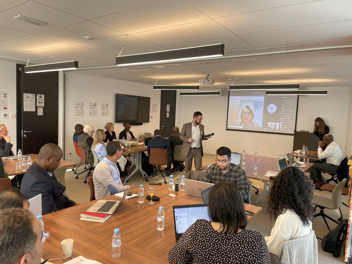 Fixrey's tweet photo. 3 amazing collaborative days spent on @orangeafrica internal digital #transformation with OMEA « Digital Transformers ». No digital company with no value driven employees ! @ElisabethMedouB @mamadouc7 #leadthefuture #makeithappentogether #digitalinside https://t.co/HHUHxLwMsQ