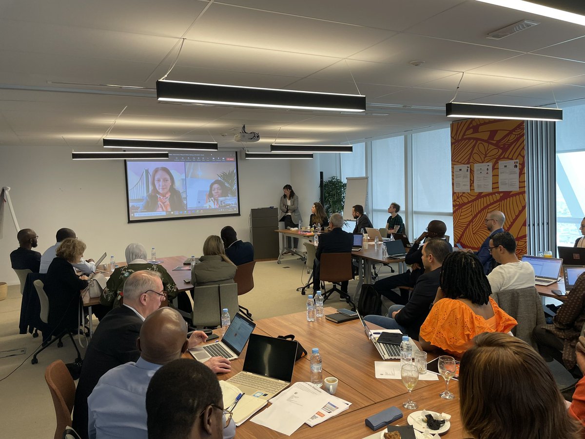 Fixrey's tweet photo. 3 amazing collaborative days spent on @orangeafrica internal digital #transformation with OMEA « Digital Transformers ». No digital company with no value driven employees ! @ElisabethMedouB @mamadouc7 #leadthefuture #makeithappentogether #digitalinside https://t.co/HHUHxLwMsQ