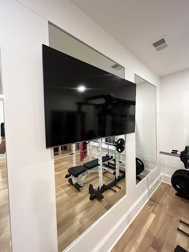 OFAssemblers's tweet photo. Get the peace of mind of a safely mounted TV with our certified technicians.
👉Visit https://t.co/IGfDPK0h45
 or give us a call @ 📲 443-839-0048 https://t.co/hzLX1b2xQc