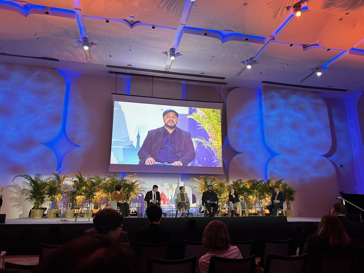 Yes! Lavern Samuels <a href="/IEASA_StudySA/">IEASA_StudySA</a> says a level of discomfort /resilience in #intled for personal growth. He said this was termed “ontological shock” in one session at #APAIE2023 
We’re talking post-Covid student welfare- there is more fragility in students however agrees panel