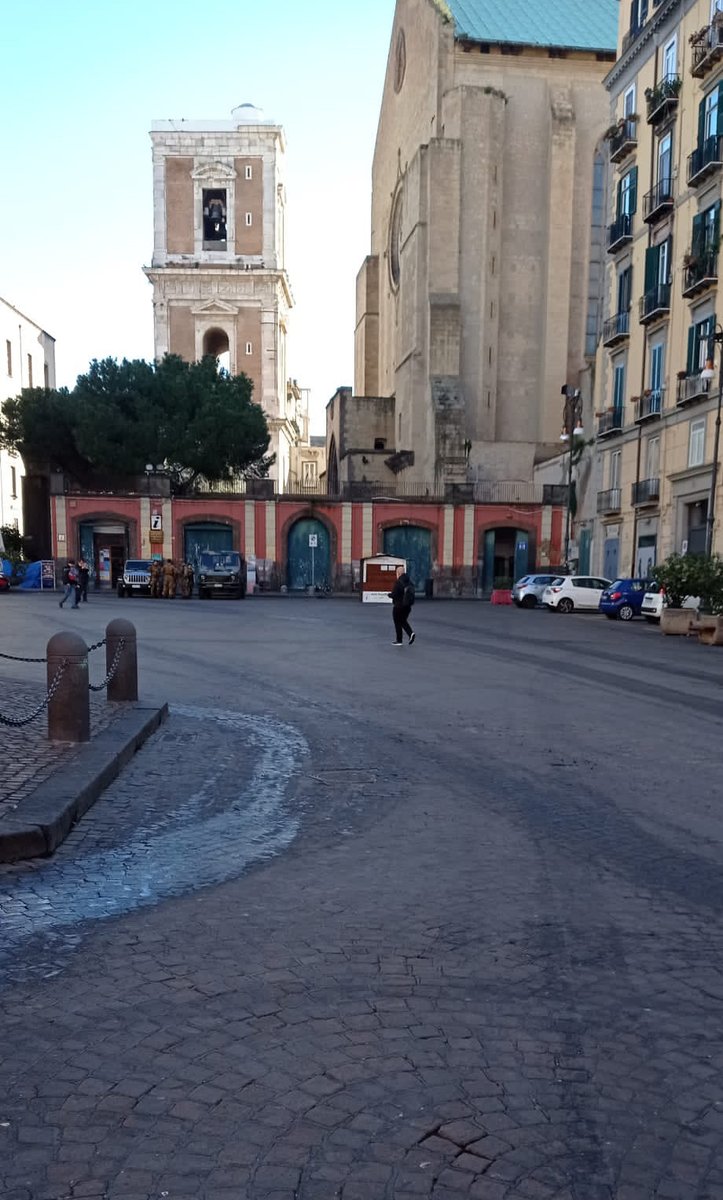 ComuneNapoli's tweet photo. 𝗧𝗮𝘀𝗸 𝗳𝗼𝗿𝗰𝗲 𝗱𝗲𝗹𝗹'𝗔𝘀𝗶𝗮 𝗽𝗲𝗿 𝗿𝗶𝗽𝘂𝗹𝗶𝗿𝗲 𝗹𝗲 𝗮𝗿𝗲𝗲 𝗱𝗶 𝗣𝗶𝗮𝘇𝘇𝗮 𝗱𝗲𝗹 𝗚𝗲𝘀𝘂̀ 𝗲 𝗖𝗮𝗹𝗮𝘁𝗮 𝗧𝗿𝗶𝗻𝗶𝘁𝗮̀ 𝗠𝗮𝗴𝗴𝗶𝗼𝗿𝗲.

💻Leggi il comunicato👇
https://t.co/1OdnmEsTBA

#Napoli https://t.co/WtdmOkLST4