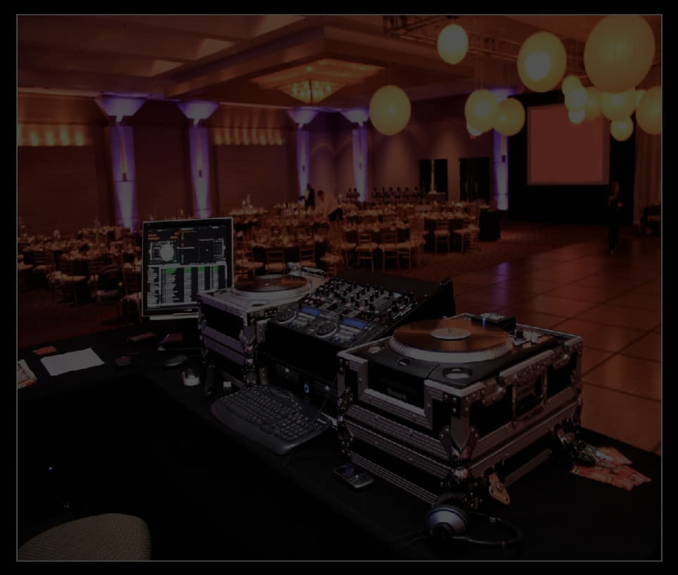NearMeUK's tweet image. Wedding DJ in Peterborough -  #Peterborough #PE2 #PE26 #PE28 #PE3 #PE4 #PE5 #PE6 #PE7 #PE8 #PE99 - nearmeuk.org/?p=42738