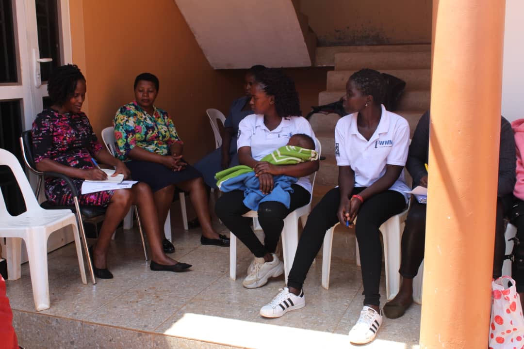 WomenWithAMiss1's tweet image. Our #SRHR Coalition lead under the #PISCCA Project @cehurduganda conducting #monitoring visits. Interacting with the Project Staff and Change Agents
#Intergenerational&amp;amp; Creative Feminist Movement
@FrenchEmbassyUg