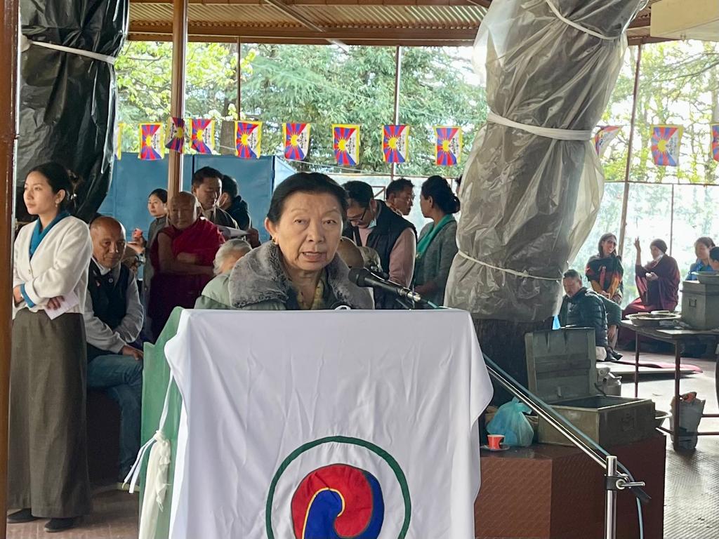 Tibparliament's tweet photo. Deputy Speaker #DolmaTseringTeykhang as the Chief Guest graced and addressed the 40thanniversary of the #UTsang Cholkha celebrated earlier this morning at Lhagyari near Tsuklagkhang, #McleodGanj on 16th March 2023. #Tibet #Tibetan https://t.co/8uf4KM4vQT