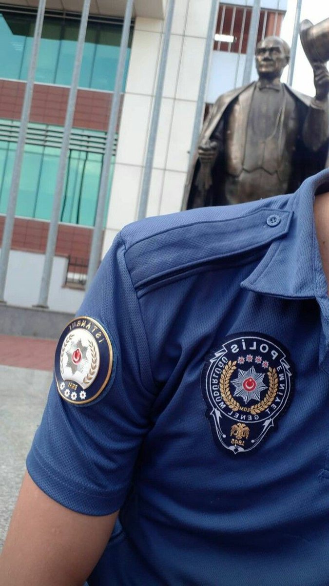 durbidusuneyinm's tweet photo. Düşlerde sevdim seni,söyleyemedim..💙
#pomem #pomem29 #pmyo #polis #bekçi #jamyo https://t.co/gnHmJgcRr1