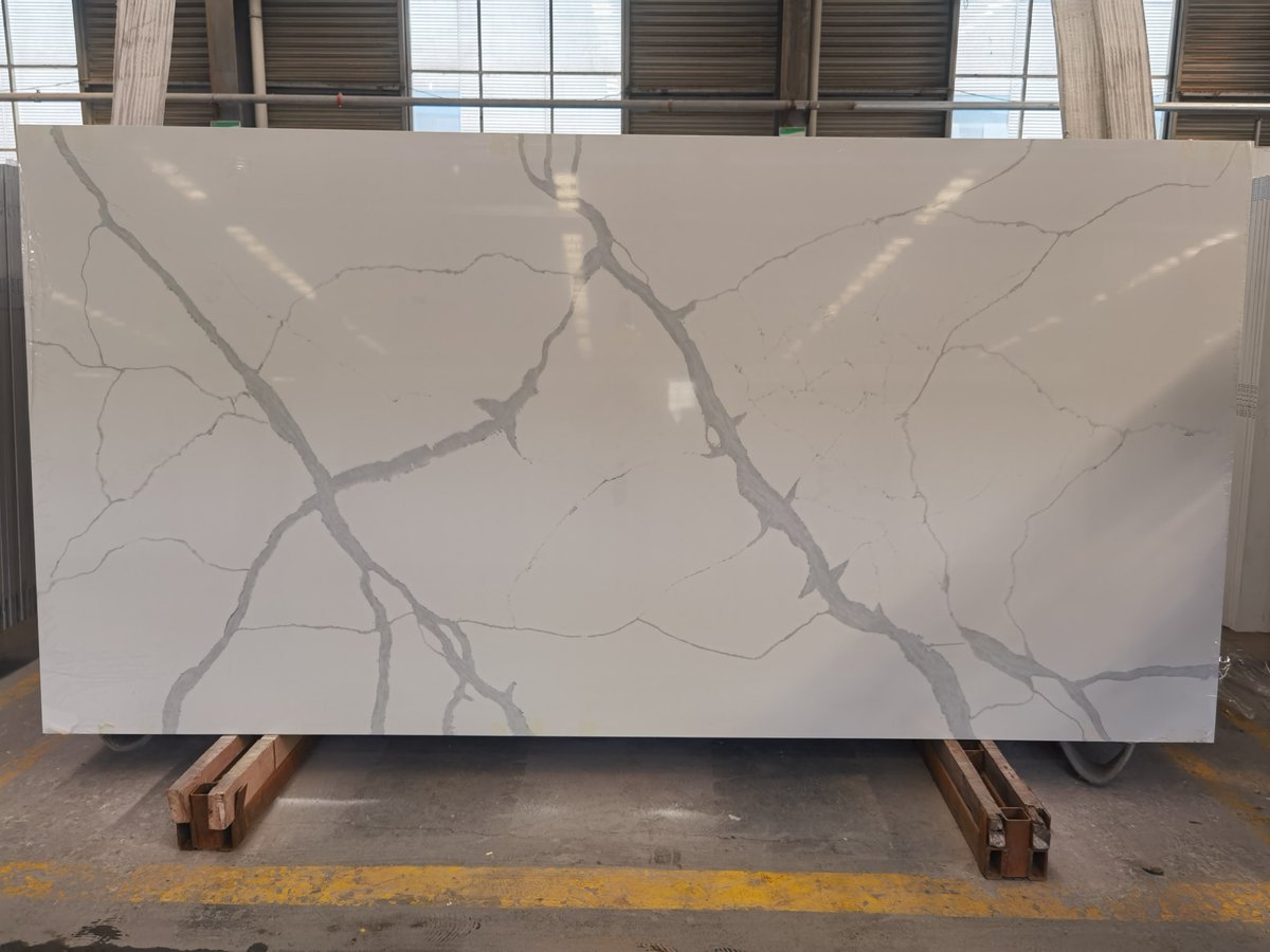 sam168stone's tweet image. competitive price with high quality calacatta quartz slab