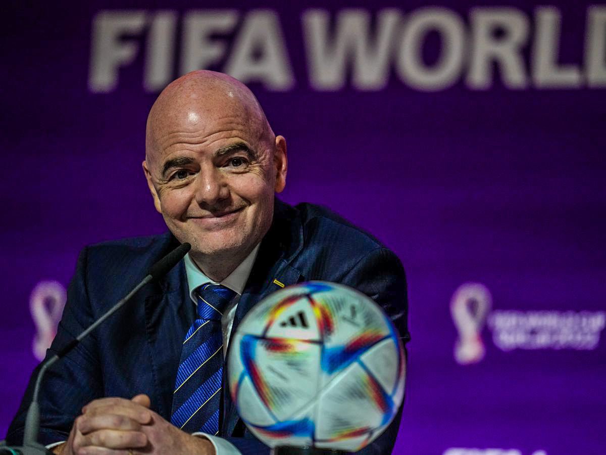 eurofootcom's tweet photo. 🚨⚽️ 𝐎𝐅𝐅𝐈𝐂𝐈𝐀𝐋 | Gianni Infantino has been re-elected as FIFA president until 2027. https://t.co/QPCTisDix2