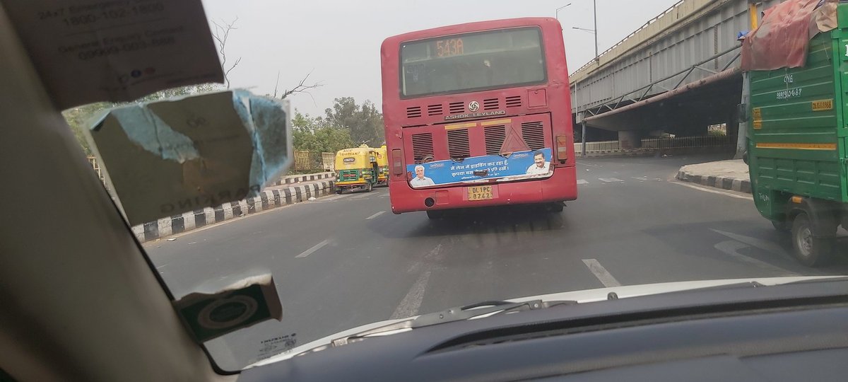 COHarsh1's tweet photo. @ArvindKejriwal  bus lane konsi h delhi me? https://t.co/96NbWrGerG