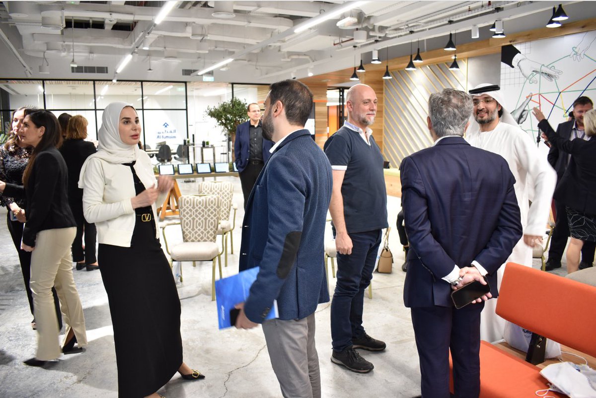 JabalAmman's tweet image. أغصان هو مشروع بالشراكة ما بين جبل عمان ناشرون ومركز التميز في اللغة العربية- مؤسسة الفطيم التعليمية.
كل الشكر لشركائنا مؤسسة الفطيم التعليمية ومركز التميز في اللغة العربية على ترتيب واستضافة هذا اللقاء
#LeveledReading #AlFuttaimFoundation #japublishers #AFEF #Aghsan #كتبي #أغصان