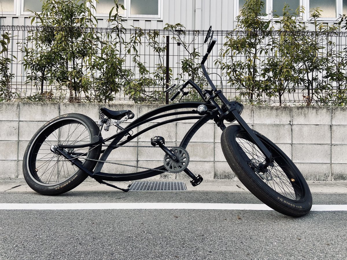 romesama_'s tweet photo. 久々 メンテして乗った♪♪

フレーム Firebikes  " Fluid " (USA)
フォーク Zhemax Cycles (France)
ハンドル 不明
 
全部 角パイプで揃えてます😍

#Firebikes
#RuffCycles
#CustomBicycle
#CustomCruiser
#StretchCruiser
#ビーチクルーザー
#ファットバイク
#FatBike https://t.co/iFYCaOakWu