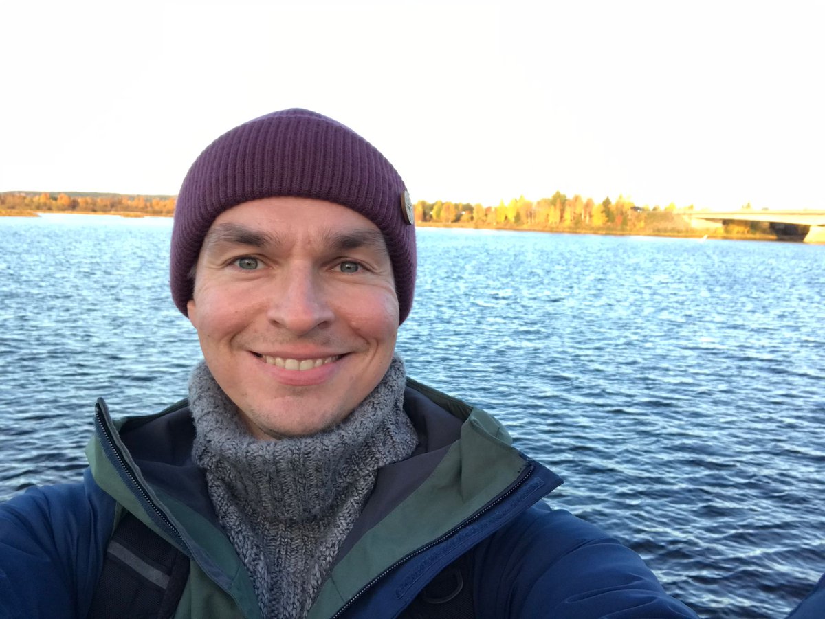 UEF_KK's tweet photo. Seuraavana esittelyvuorossa on vuorovaikutusosaamisen opettajamme Martti Kuopion kampukselta. Vapaa-ajallaan Martti harrastaa mm. musiikkia ja lintubongausta. Tervetuloa mukaan, Martti 🎉 https://t.co/AgczDdG6S1