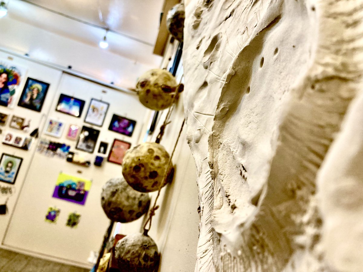 tanakanyasuke's tweet photo. #キュリオシティーズ さんの
#星to宇宙展 行ってきました‼︎💫
もうすっっごいキラッキラ！！✨✨
そしてホワッホワのワクワクでファンタジックな夢のような世界でした🌌
な、なるほど…っこれが宇宙か‼︎
凄く素敵な世界を味わえます❗️
楽しかった‼︎😸

ひよこくじ！欲しかったやぎ座が‼︎
嬉‼️ https://t.co/UUI0kE3yH7