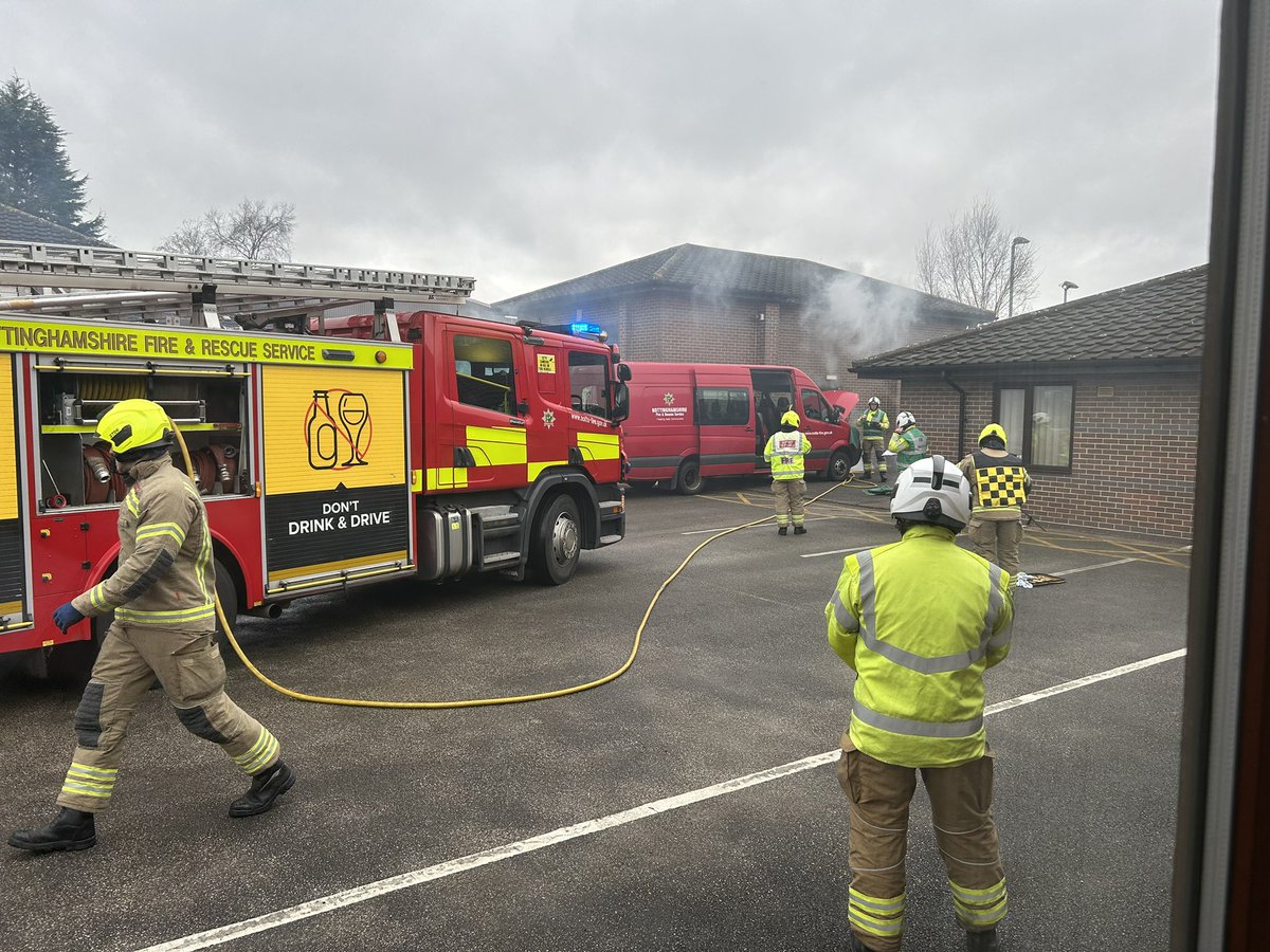 Reavill_Matt's tweet photo. View from my office window this morning
A lot of commotion, noise and what appears to be a commercial building on fire
Thankfully this is a command scenario. People on this course are training to be certified to be in charge of a fire engine at an emergency.
#SafeToRide https://t.co/9bmNX1EPKc