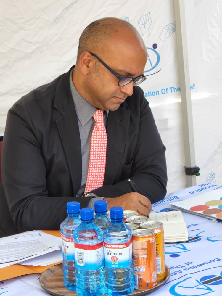 BoadBw's tweet image. Meeting with UN country Resident Coordinator  Zia Choudhury at BOAD Office .The Meeting agenda Centered on different topics mandate and role of BOAD , Relationship with UN and others , Future projects and Support required by the organisation.