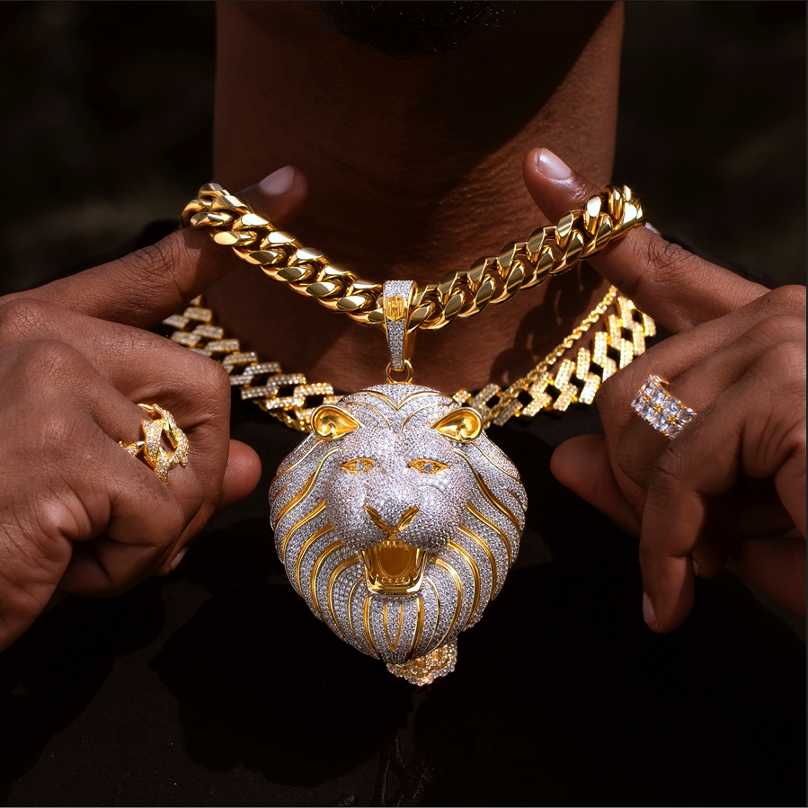 HelloiceJewelry's tweet photo. Full iced lion pendants from Helloice
53MM*48MM https://t.co/XaEokUjc5i