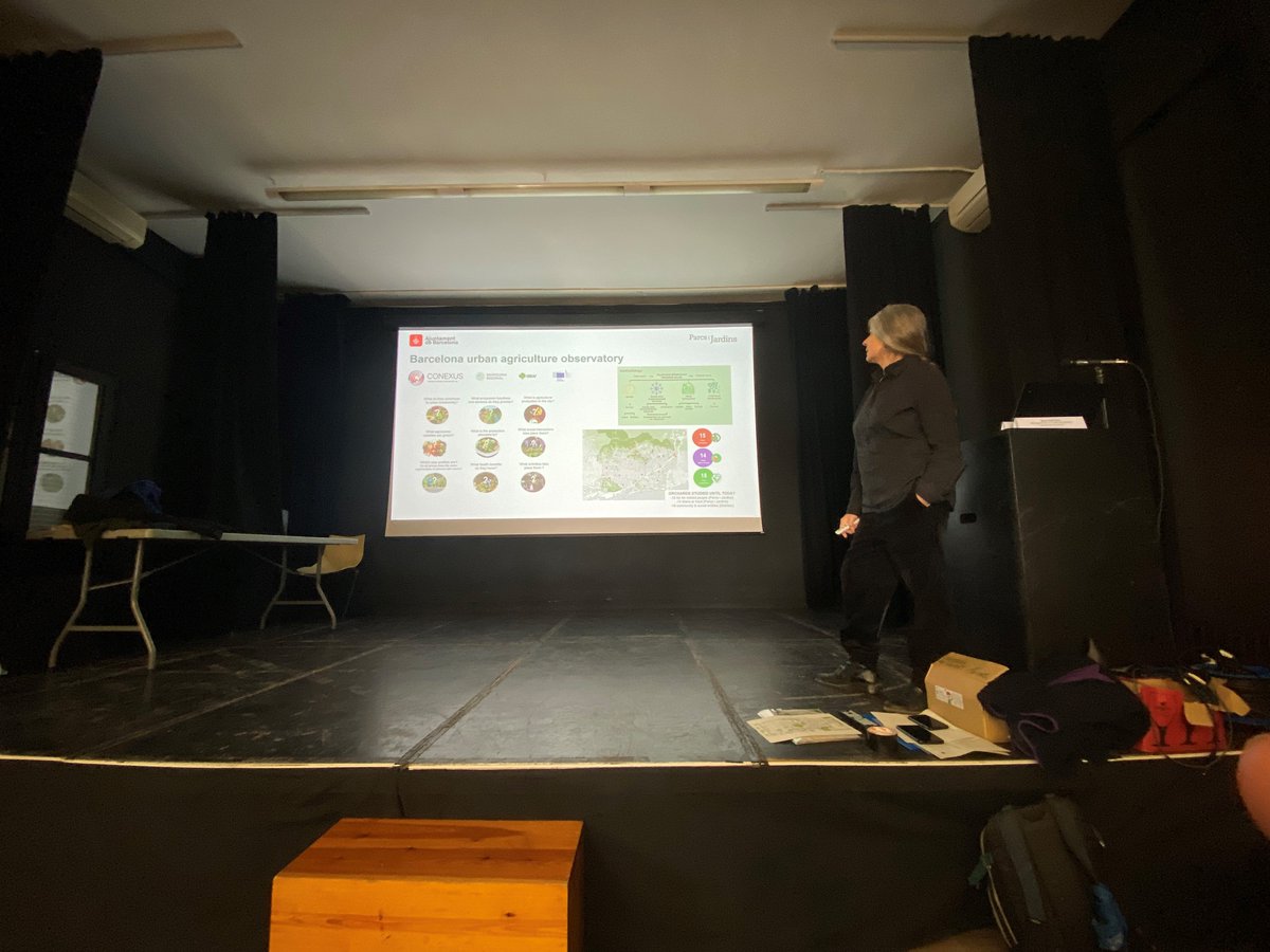 HortsConexusBCN's tweet photo. @edicitnet @ccguinardo @marcmontlleo @BCN_Ecologia @bcn_ajuntament In addition, Our colleague Mireia Abril has presented some results of the urban agriculture observatory  within the framework of the CONEXUS project. @ConexusNBS @marcmontlleo @BCN_Ecologia @CabezasAdri @ArnauLluchTo @TomCWild1  #NatureBasedSolutions https://t.co/1ztwAE1VcF
