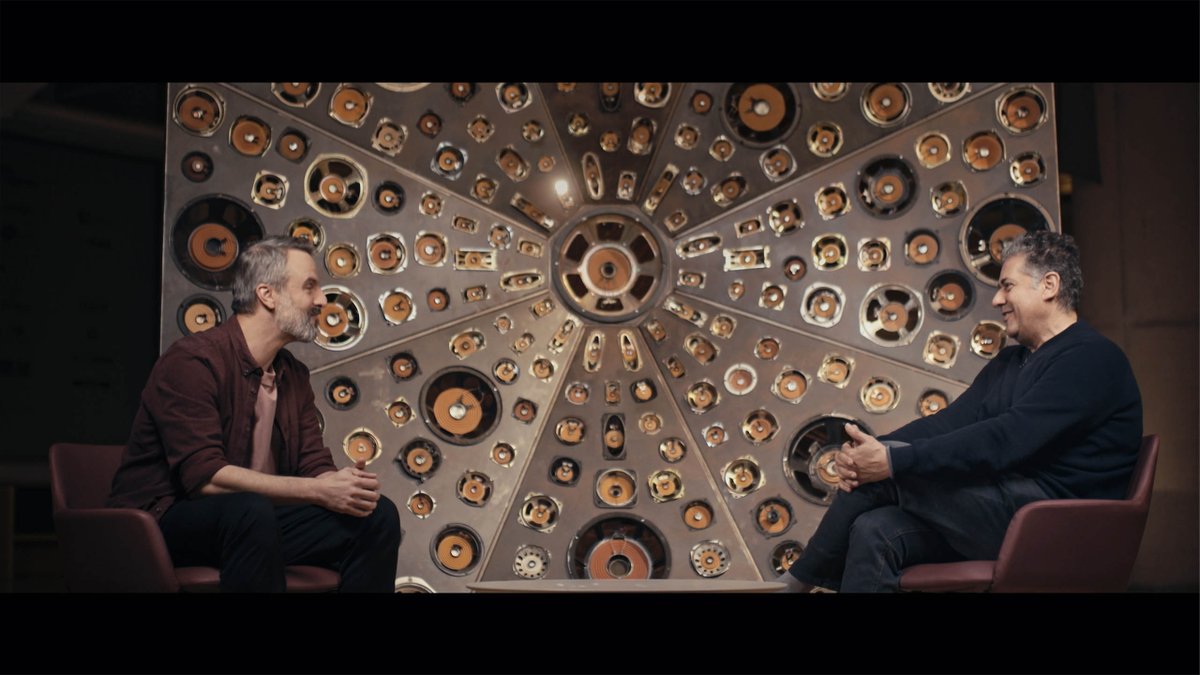 auditoribcn's tweet image. ▶️ #OFFstage. Quatre episodis inèdits que trobareu a L'#AuditoriPlay protagonitzats per:

🎶🏀  Anja Bihlmaier i Laia Palau
🎶📷 @XavierSabata i Daniel Riera 
🎻🎨 @cuartetocasals i Jaume Plensa
🕺🎭  Antonio Ruz i Cesc Casadesús

🔗 auditori.cat/es/play-2/