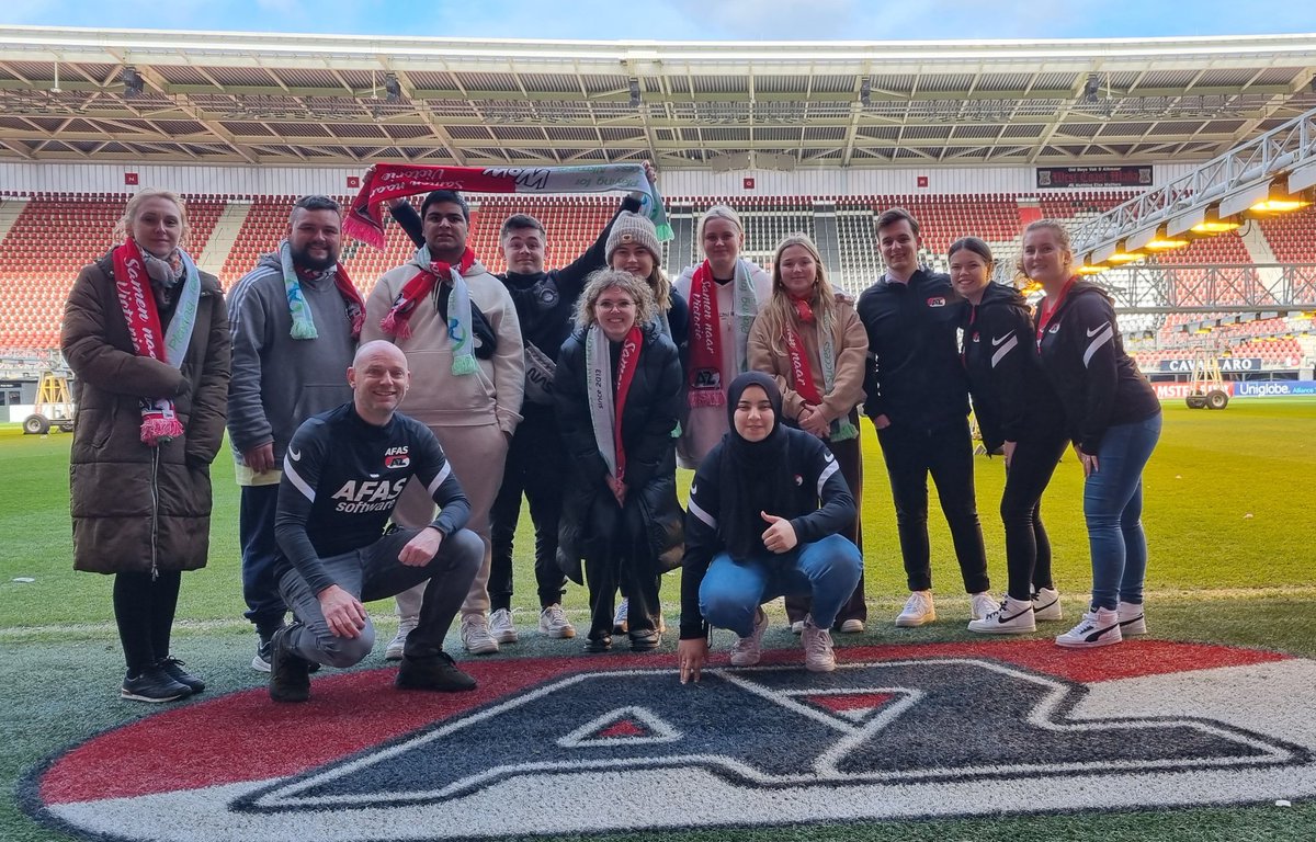 Deze week hebben we een delegatie Deense GPM studenten mogen ontvangen nav een uitwisseling met het @ROCHorizon Ze ontmoetten hun Nederlandse collega studenten in het stadion van <a href="/AZAlkmaar/">AZ</a> . Ze kregen uiteraard ook een rondleiding en een limited edition AZ / PfS sjaal 😉