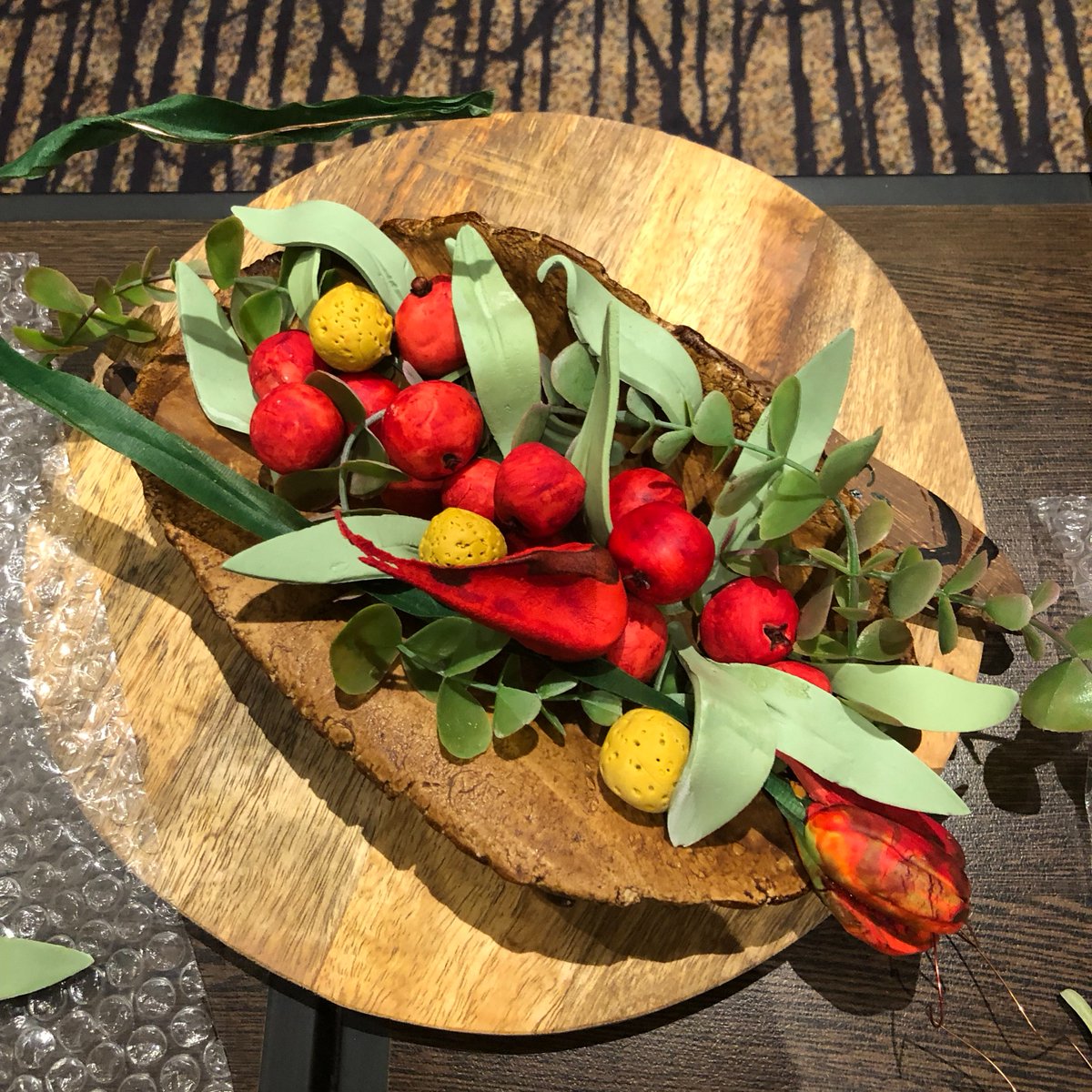 northmetrotafe's tweet photo. Our baking and patisserie students put their decorating 🎂 skills to the test, designing amazing table centrepieces out of sugar for the World Indigenous Tourism Summit held at Crown this week. 

🤩 Check out the gallery of images 🤩

#nmtafe https://t.co/7On8sDl0k4