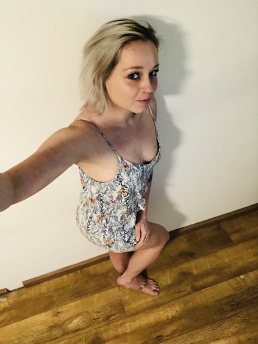 Keeping it simple and get the most out of life&hearts;️&hearts;️ now I want to get to most out of you 😏🥵          