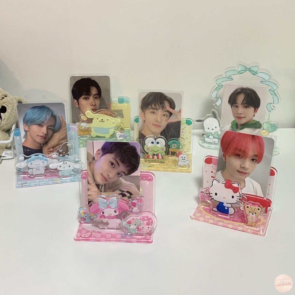 chaporkit_'s tweet photo. ♡ ꒰ เปิดหาร ꒱ ♡

ꪔ̤̮ SANRIO ACRYLIC STAN ꔛ✨

🛼 —— เลือกลายได้ , เช็คลายว่างในมช. 🖖🏻

95 บาท /ซอง

💌 ค่าส่งเหมา 35 บาท
˗ˏˋ ไม่มีเก็บเพิ่ม 😼

สนใจทักดีเอมหรือเม้นชั่นลายได้เลยค่า

#ตลาดนัดซานริโอ้ #ตลาดนัดsanrio #ตลาดนัดnct #ตลาดนัดnctdream #ตลาดนัดENHYPEN #ตลาดนัดive https://t.co/U39en9OkMi