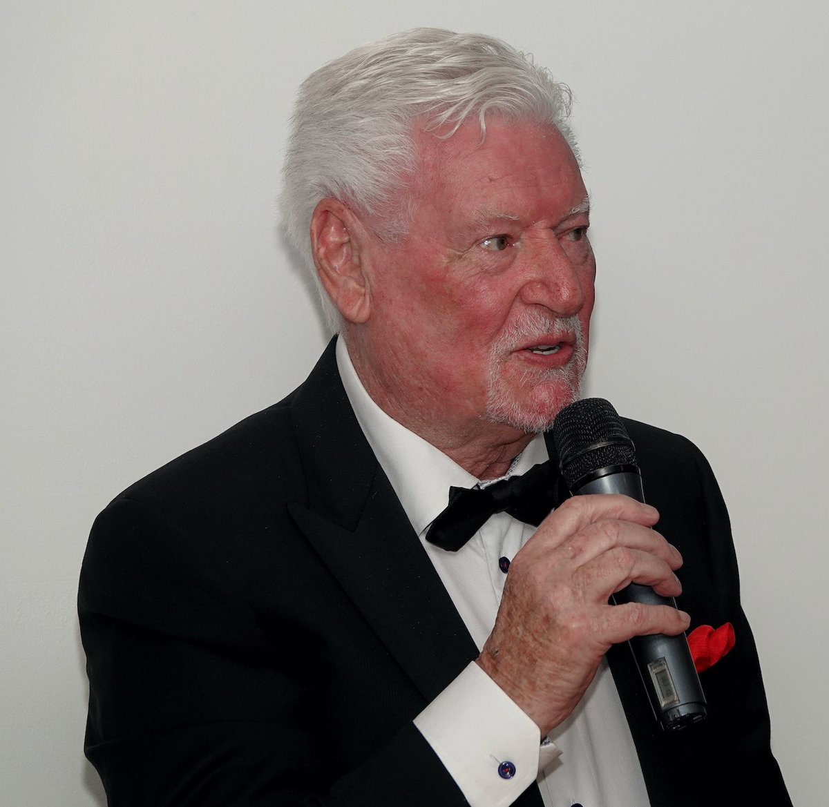somgolfcaptains's tweet photo. Roy Walker was the star of the 61st Anniversary Dinner  on 3rd March. A master performance from a top-class comedian. Thanks also to David Bate for organisation and @tauntonrfc for superb food and hospitality https://t.co/z6jeb3z5tj https://t.co/Ies3EwSibz